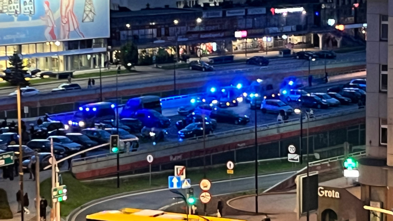 Cztery osoby ranne w wypadku na DW 385 w okolicach WrocÅawia
